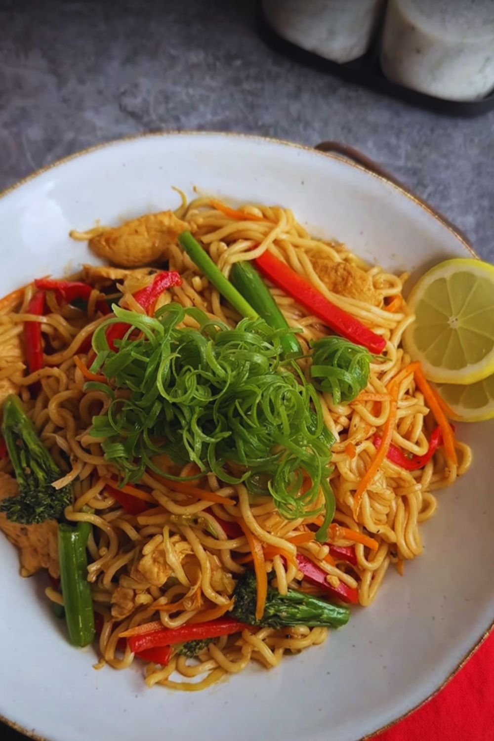 Easy 30 Minute Chicken Chow Mein: A Classic Chinese Restaurant Favorite Made Simple